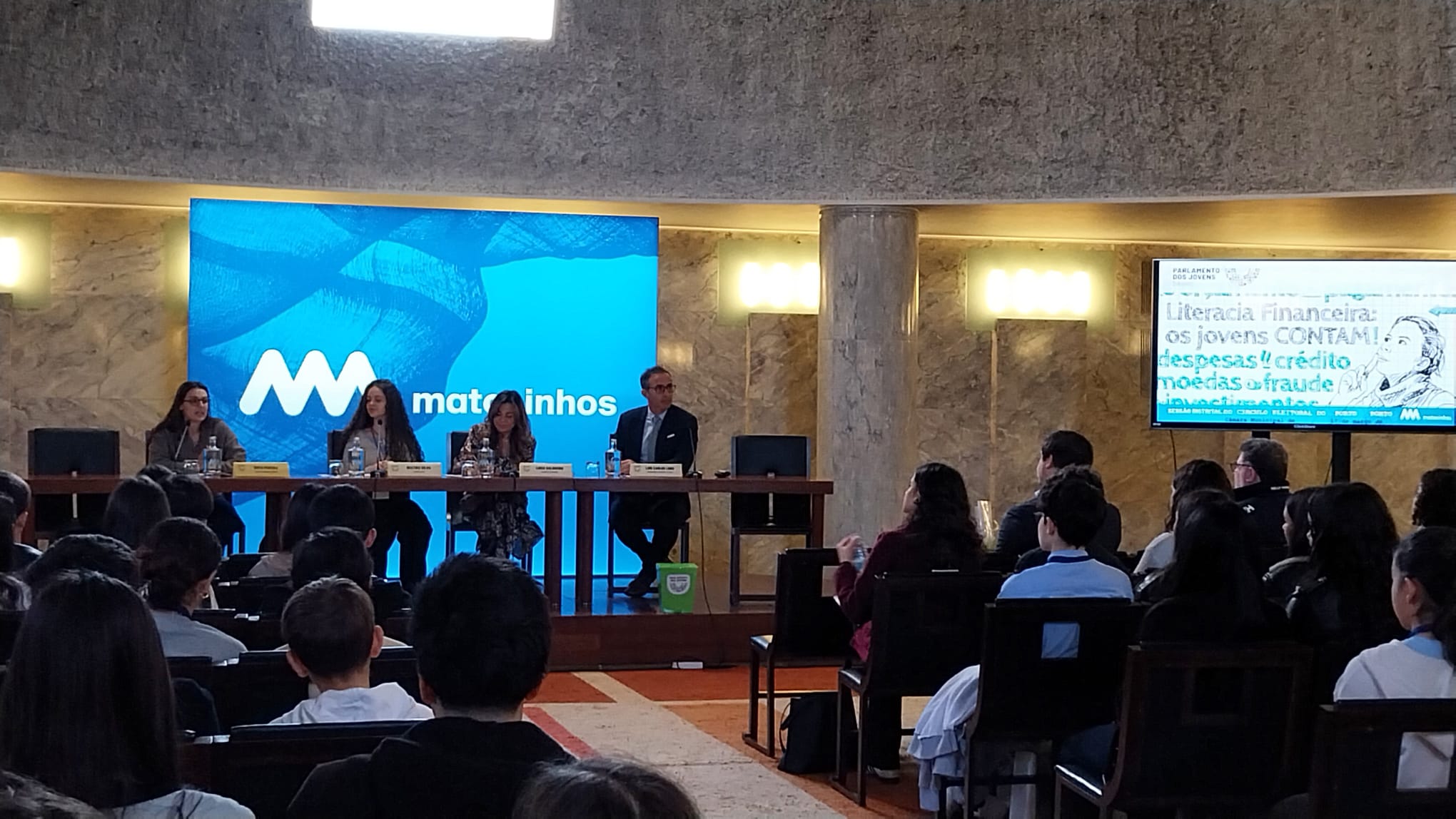 Sessão Distrital do Parlamento dos Jovens (Ensino Básico) – Círculo Eleitoral do Porto Oeste