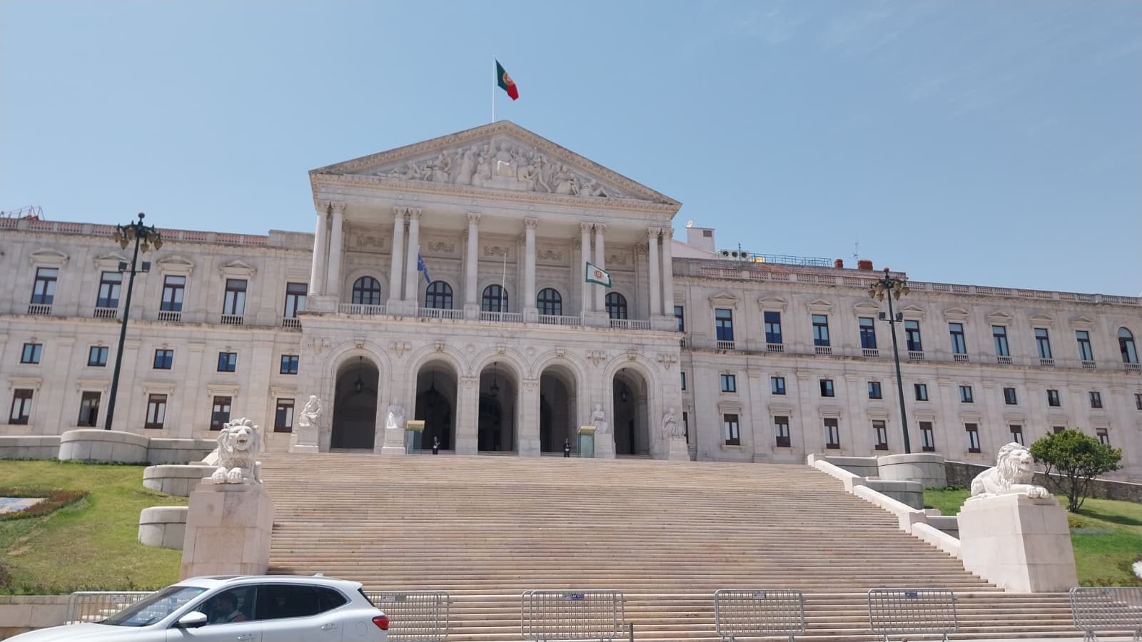 Visita à Assembleia da República